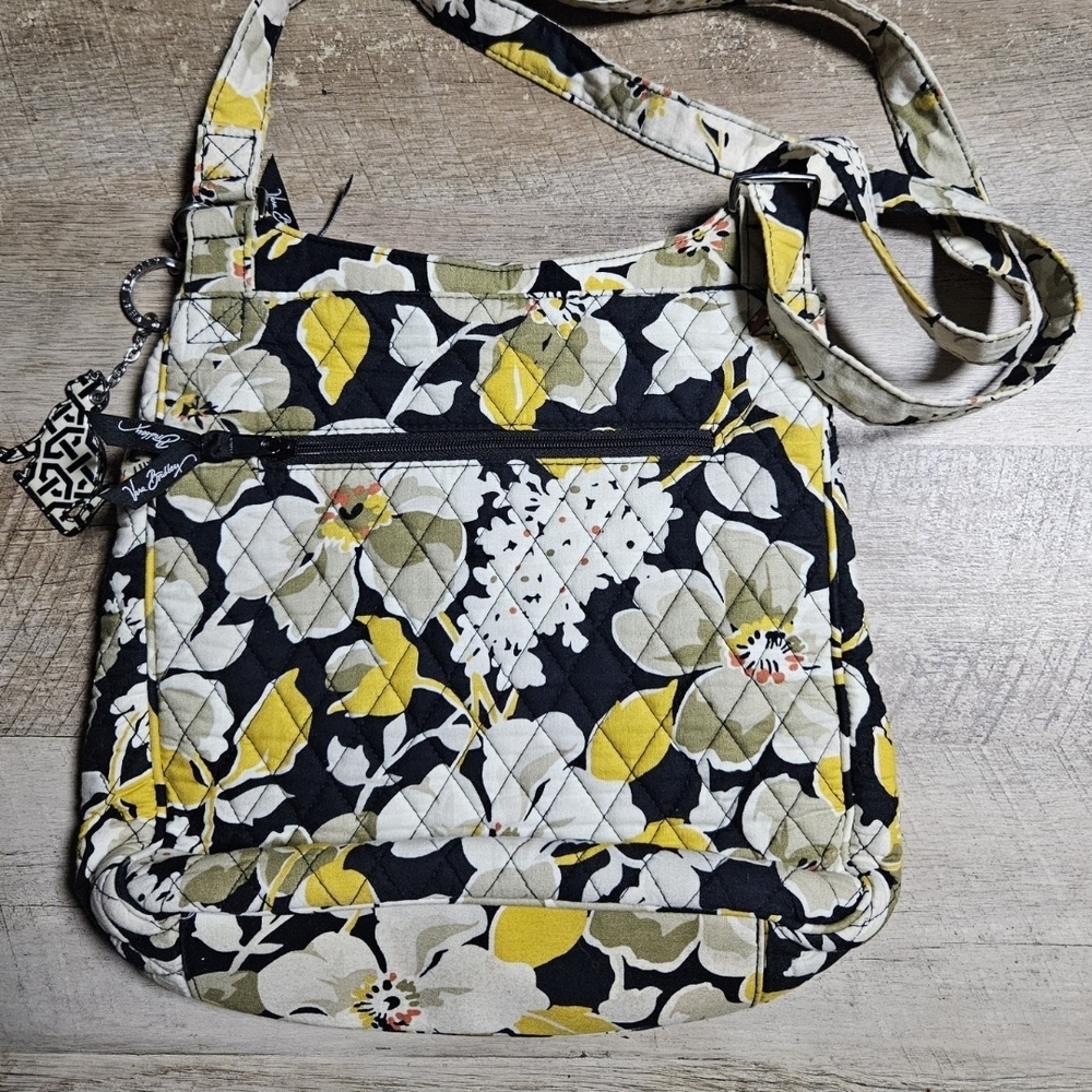 Vera Bradley Floral Mailbag vava Crossbody Purse Shoulder Bag